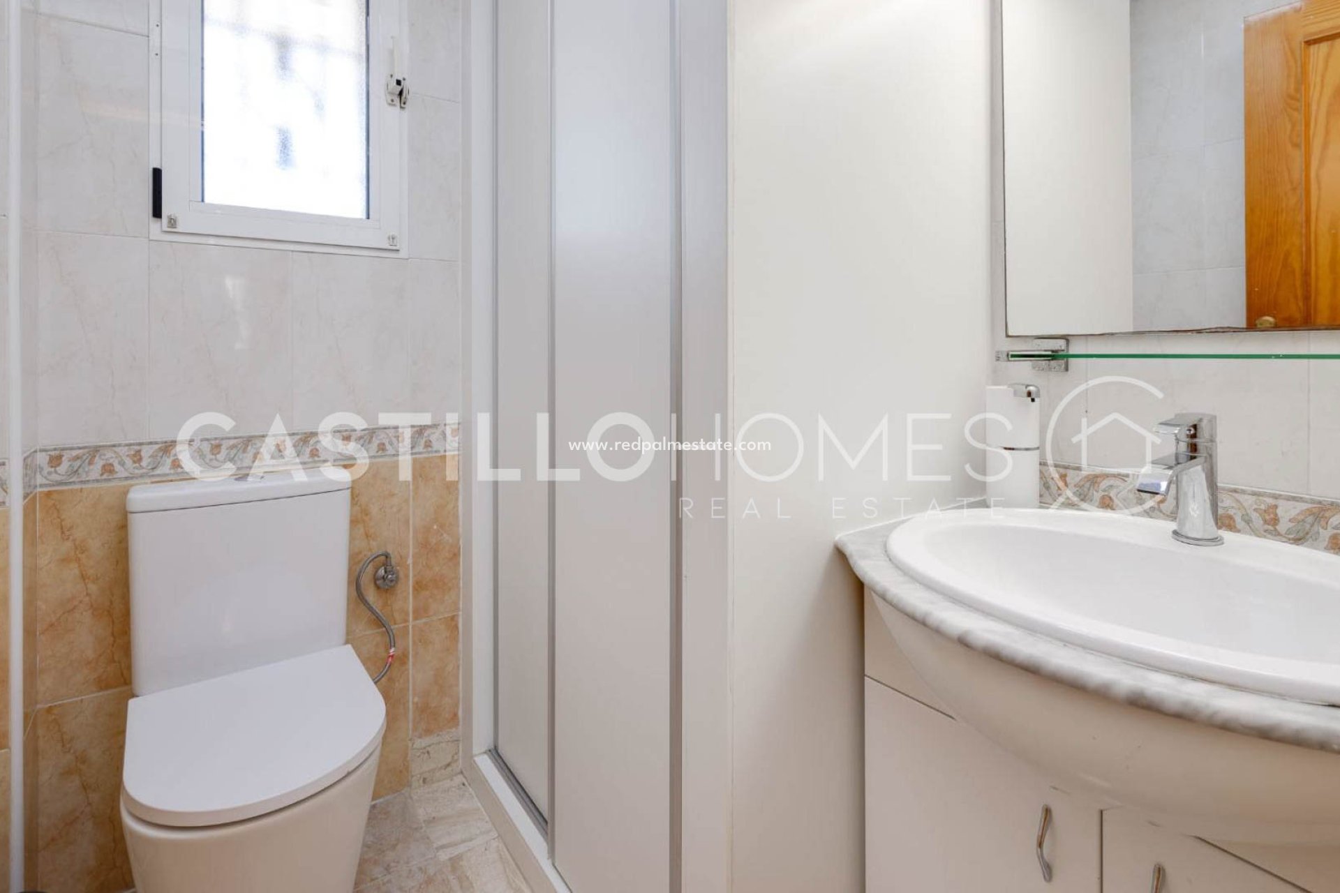 Reventa - Casa Adosada -
Torrevieja - Aguas Nueva