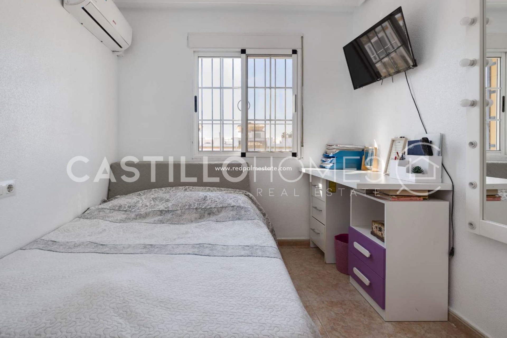 Reventa - Casa Adosada -
Torrevieja - Aguas Nueva