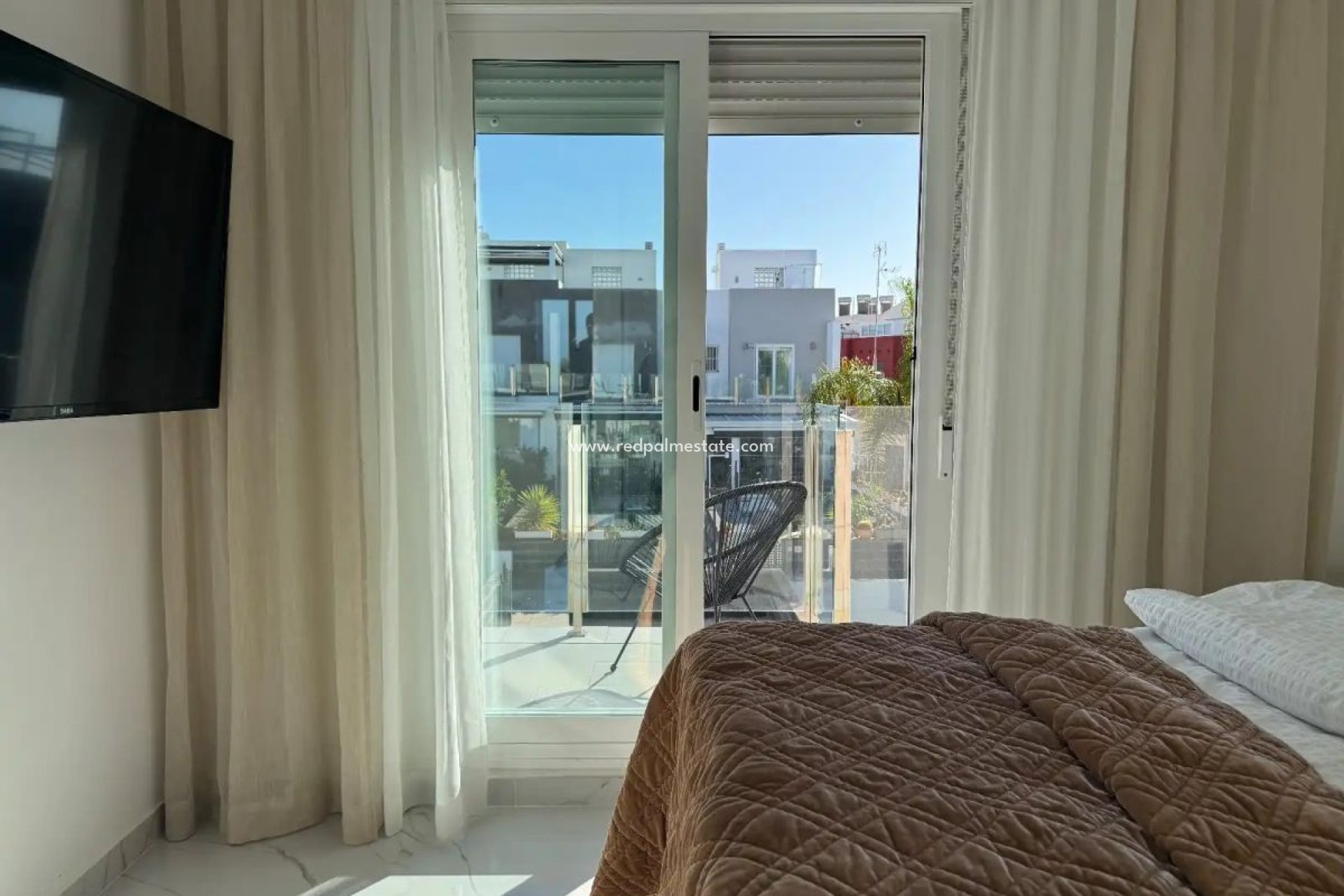 Reventa - Casa Adosada -
Torrevieja - Aguas Nuevas