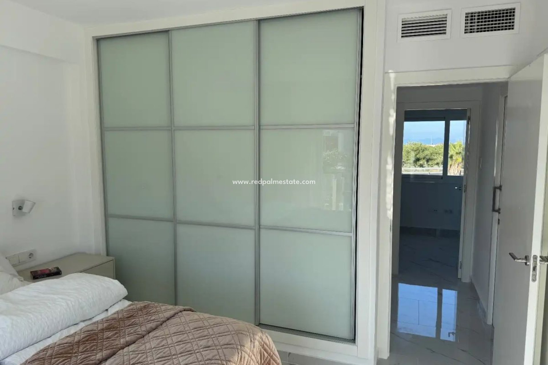 Reventa - Casa Adosada -
Torrevieja - Aguas Nuevas