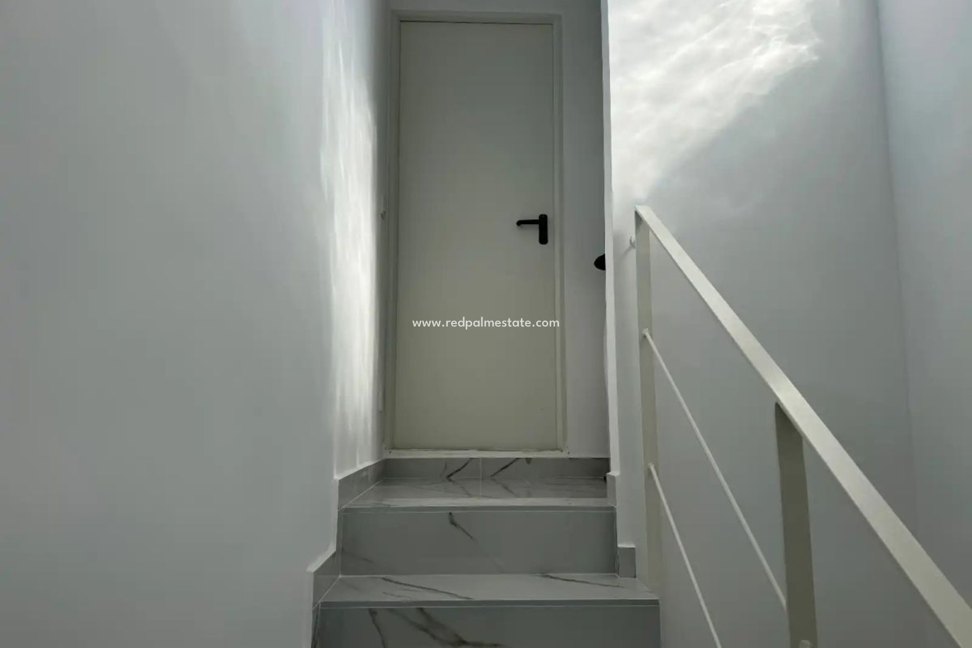 Reventa - Casa Adosada -
Torrevieja - Aguas Nuevas