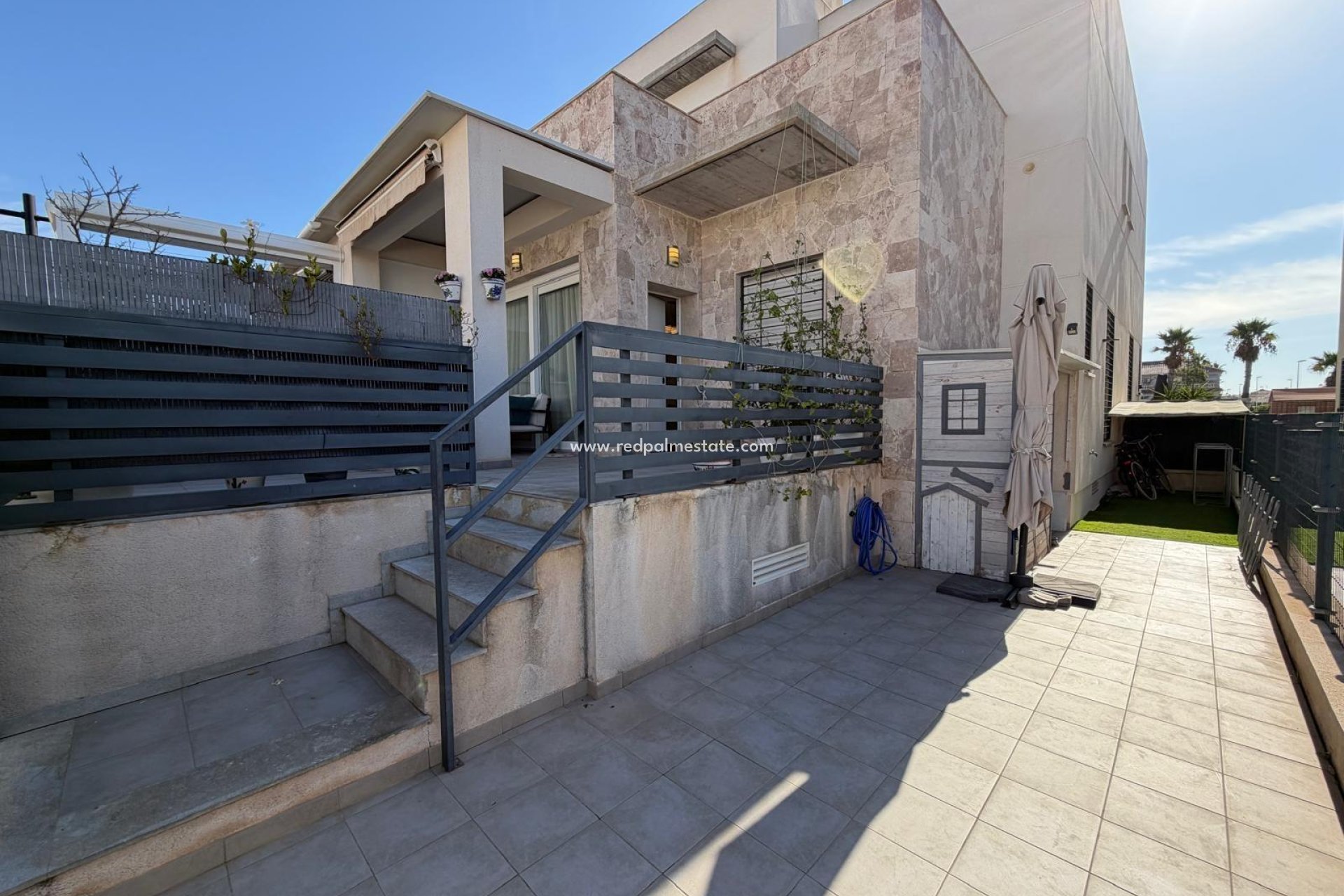 Reventa - Casa Adosada -
Torrevieja - Aguas Nuevas