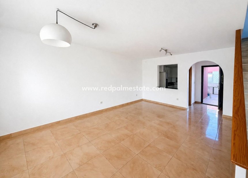 Reventa - Casa Adosada -
Torrevieja - Aguas Nuevas