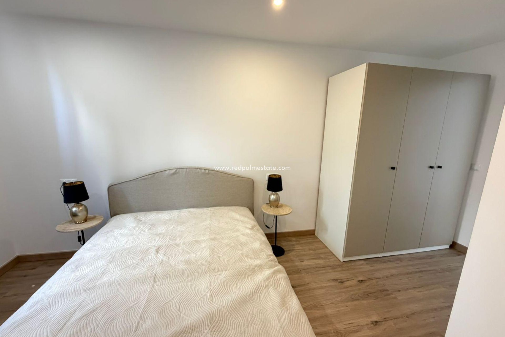 Reventa - Casa Adosada -
Torrevieja - Cabo cervera