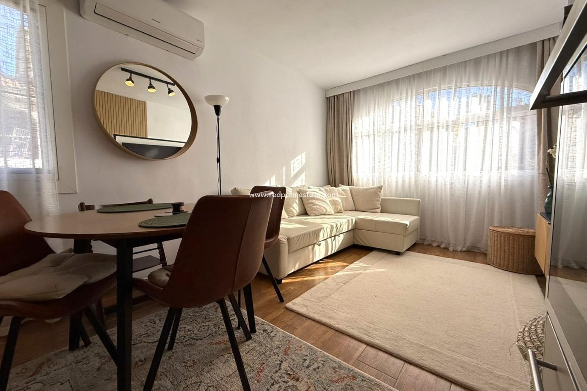 Reventa - Casa Adosada -
Torrevieja - Calas blanca