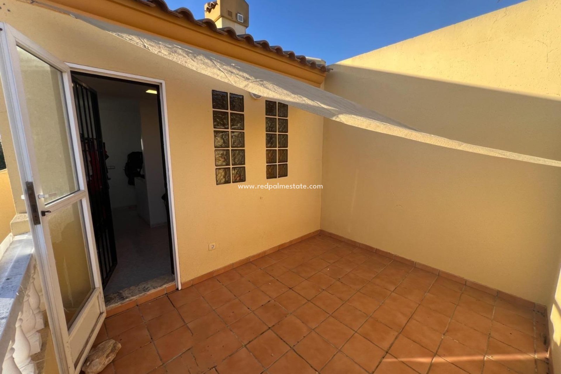 Reventa - Casa Adosada -
Torrevieja - Calas blanca