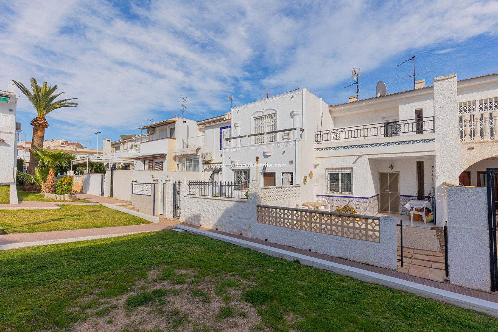 Reventa - Casa Adosada -
Torrevieja - Calas blanca