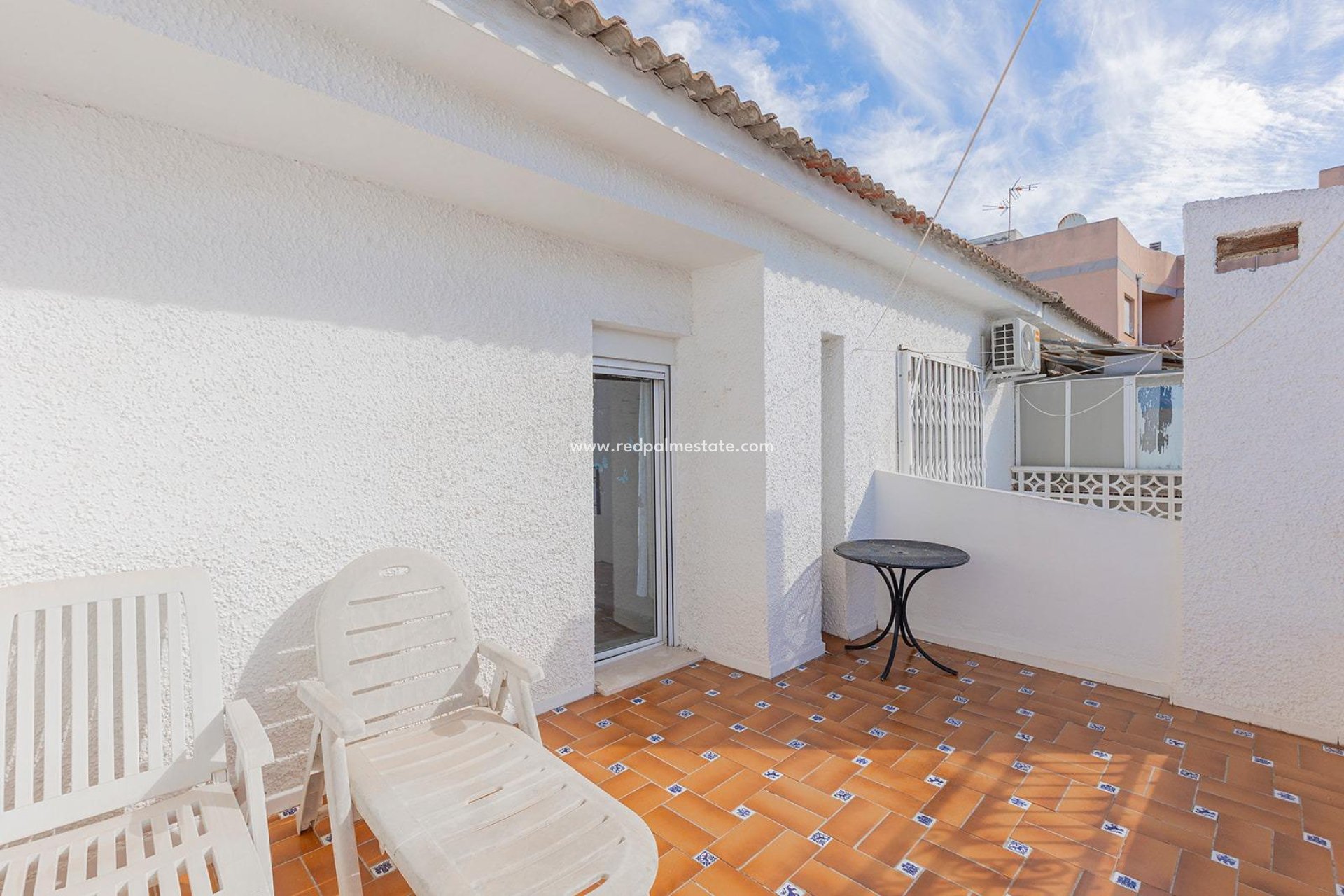 Reventa - Casa Adosada -
Torrevieja - Calas blanca