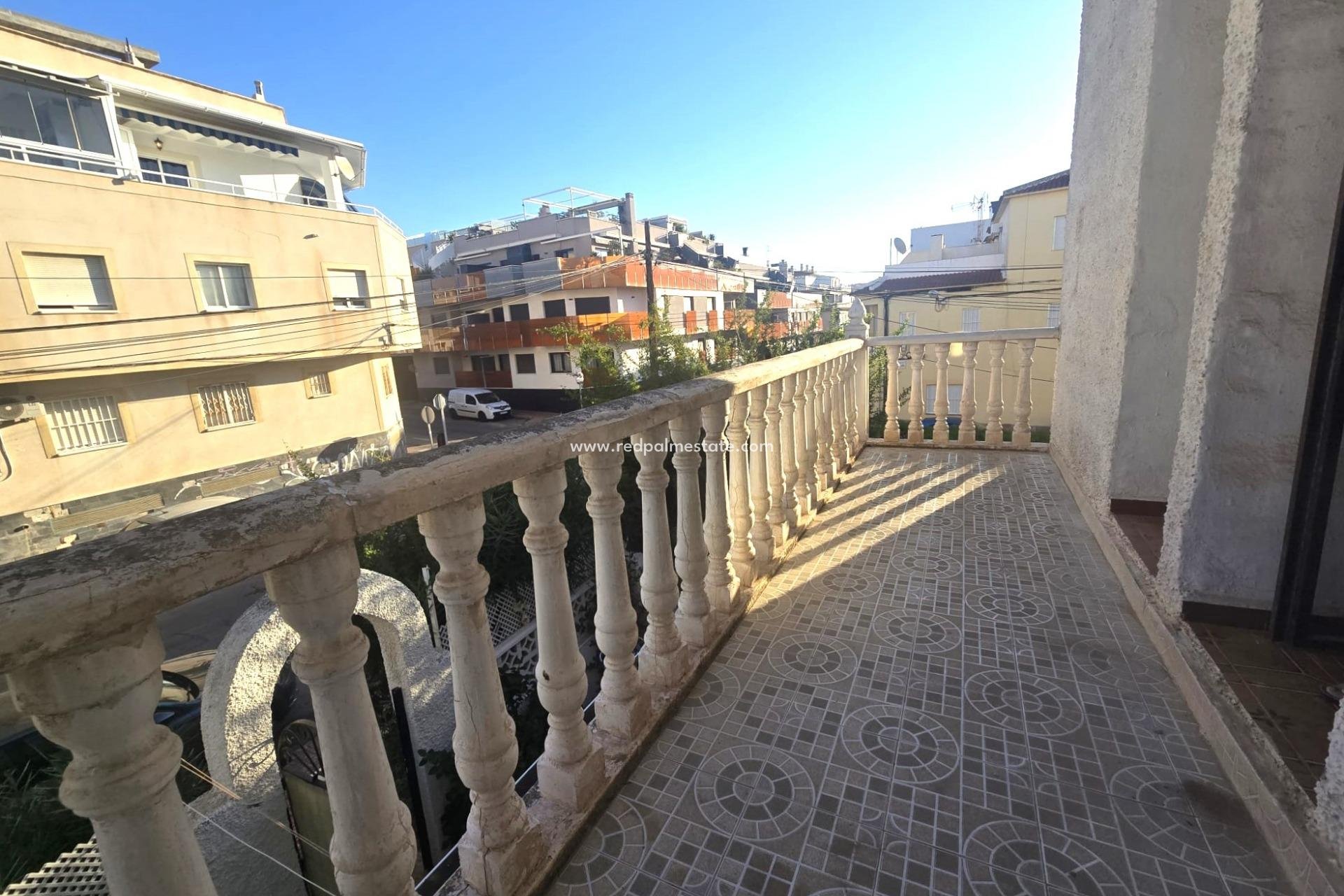Reventa - Casa Adosada -
Torrevieja - Centro Torrevieja