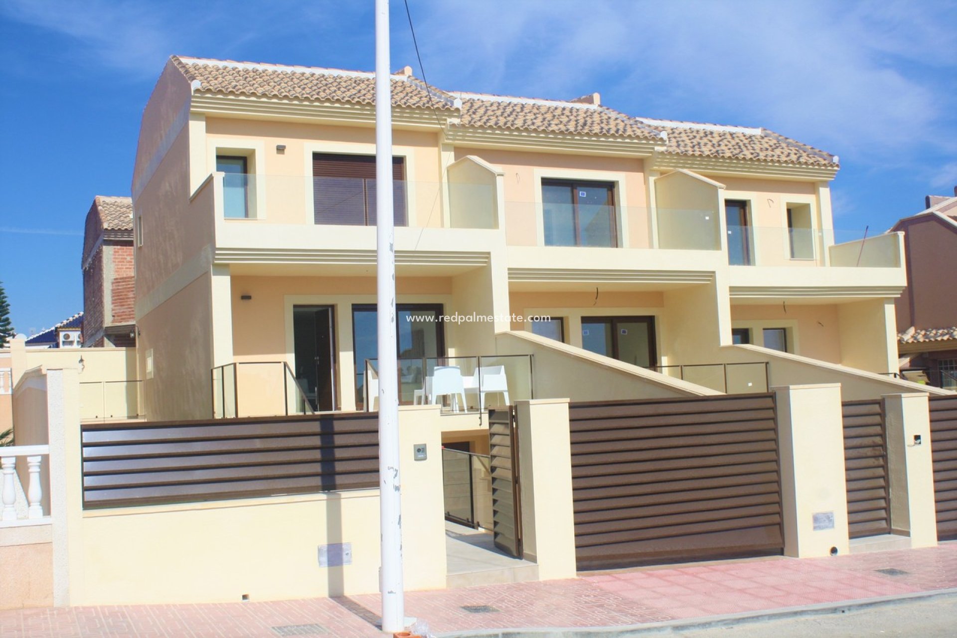 Reventa - Casa Adosada -
Torrevieja - Costa Blanca