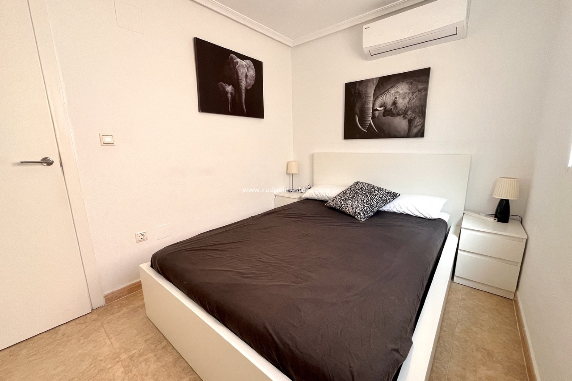 Reventa - Casa Adosada -
Torrevieja - Costa Blanca