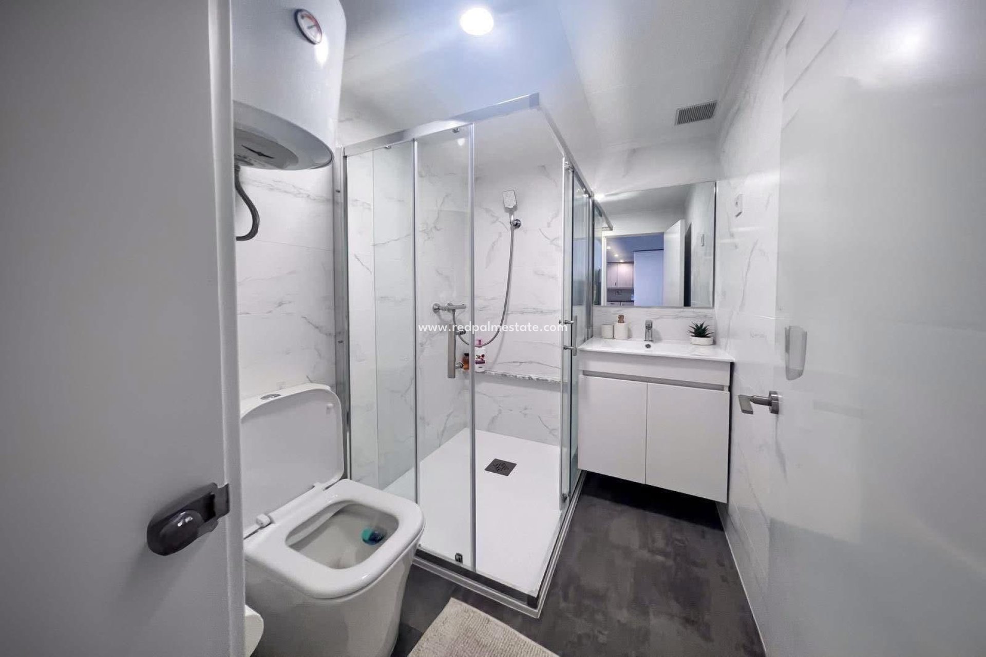 Reventa - Casa Adosada -
Torrevieja - Costa Blanca