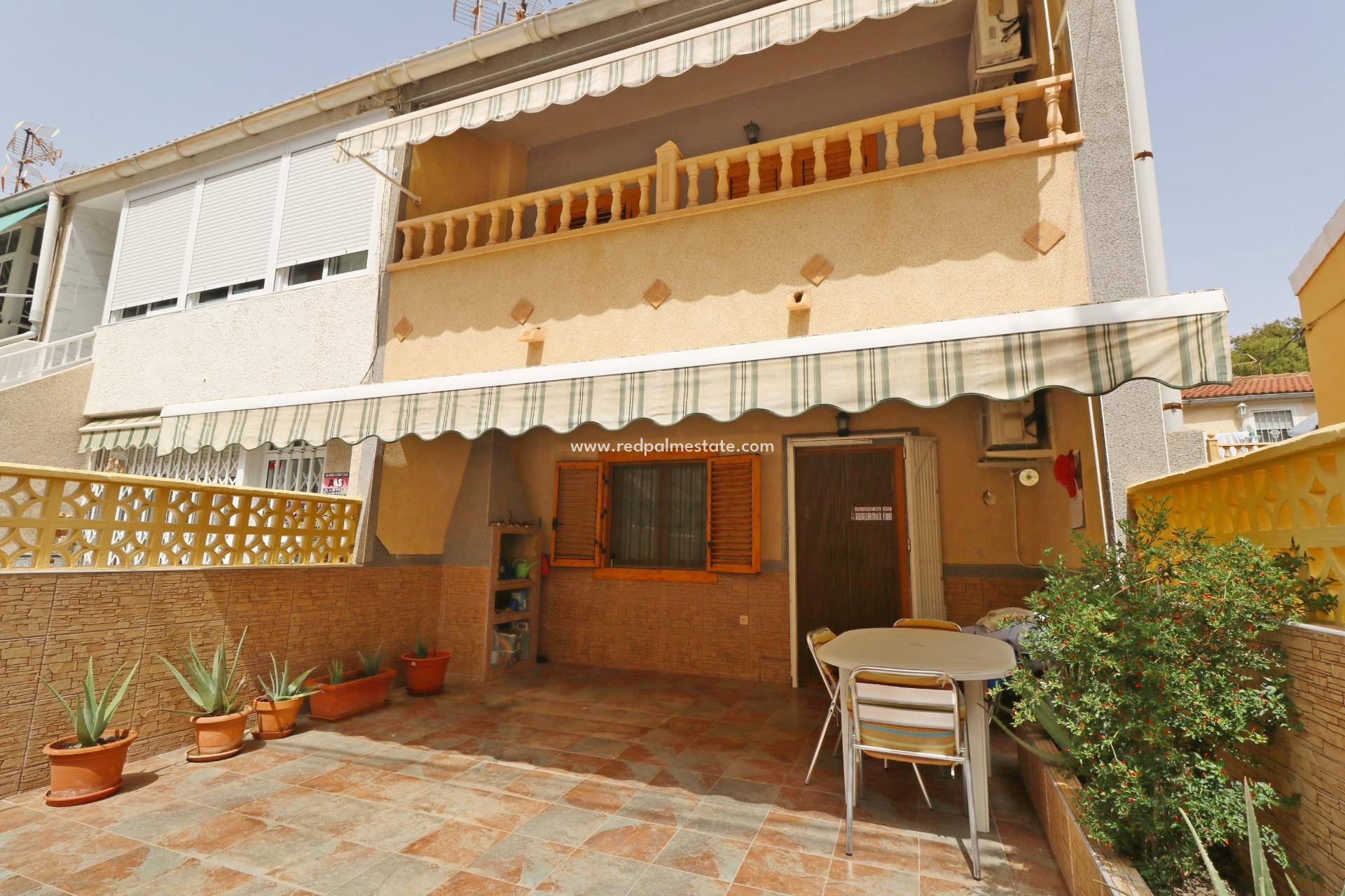 Reventa - Casa Adosada -
Torrevieja - El Acequión - Los Náufragos
