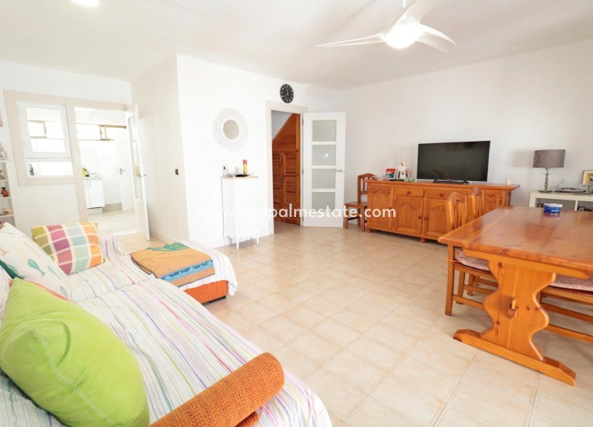 Reventa - Casa Adosada -
Torrevieja - El Acequión - Los Náufragos