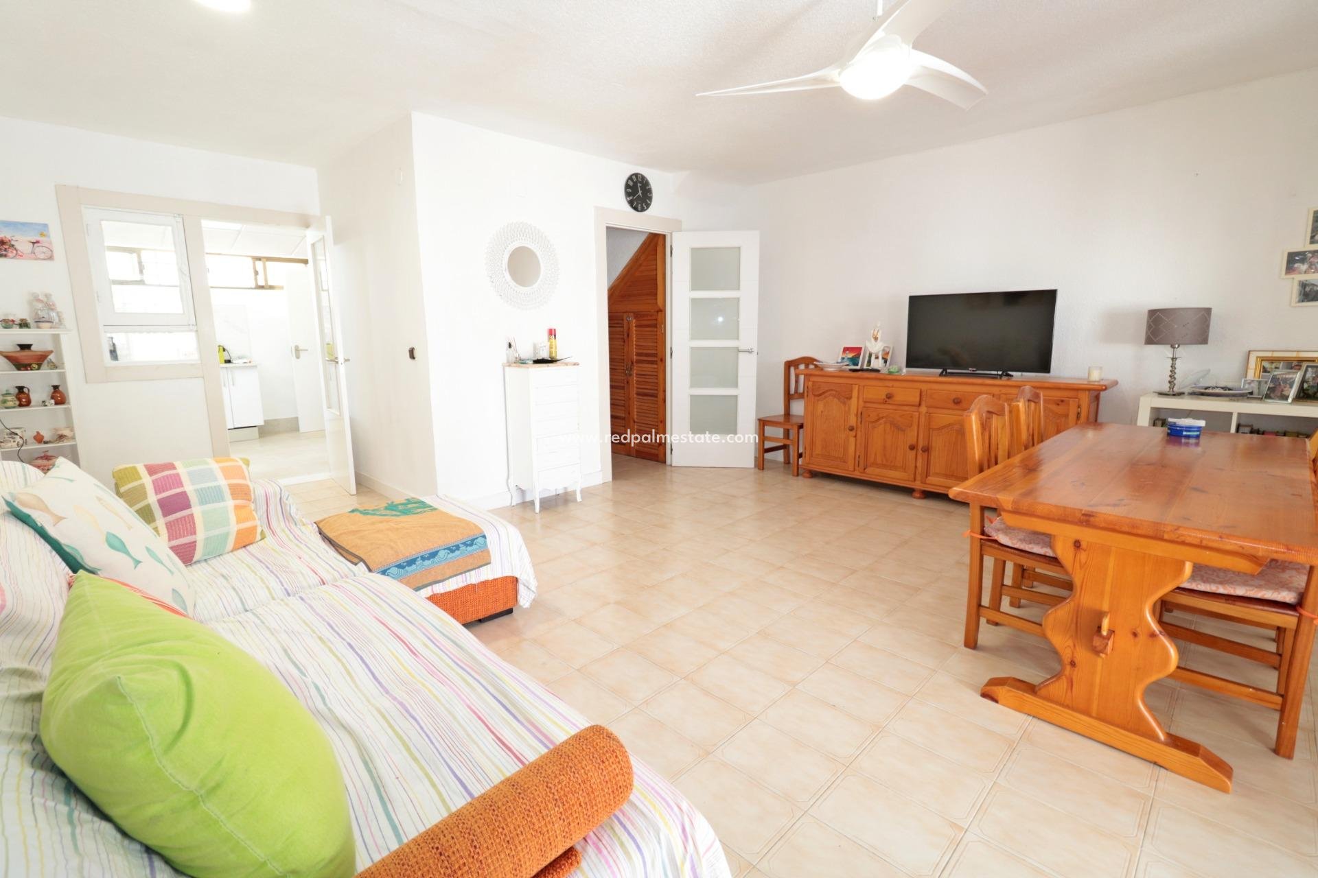 Reventa - Casa Adosada -
Torrevieja - El Acequión - Los Náufragos