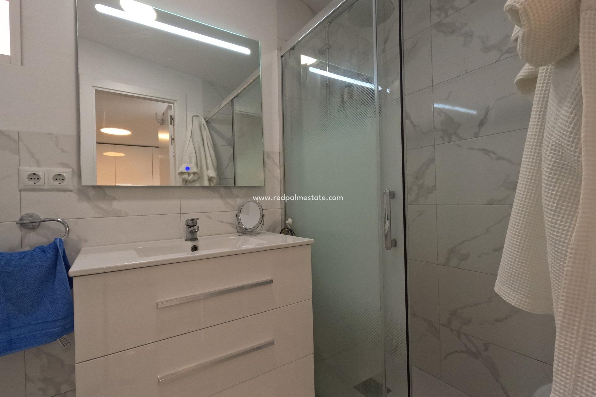 Reventa - Casa Adosada -
Torrevieja - El Acequión - Los Náufragos