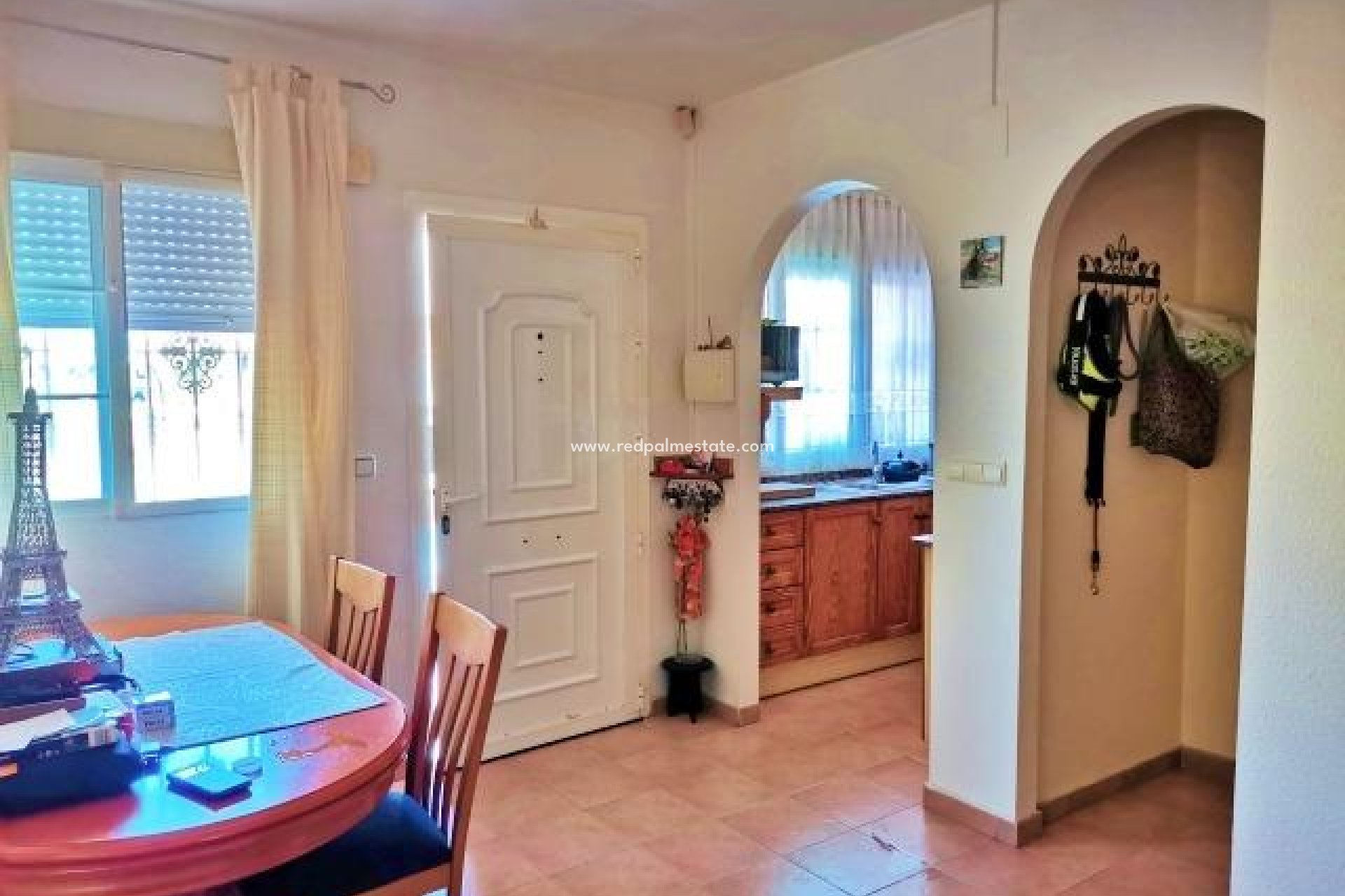 Reventa - Casa Adosada -
Torrevieja - El limonar