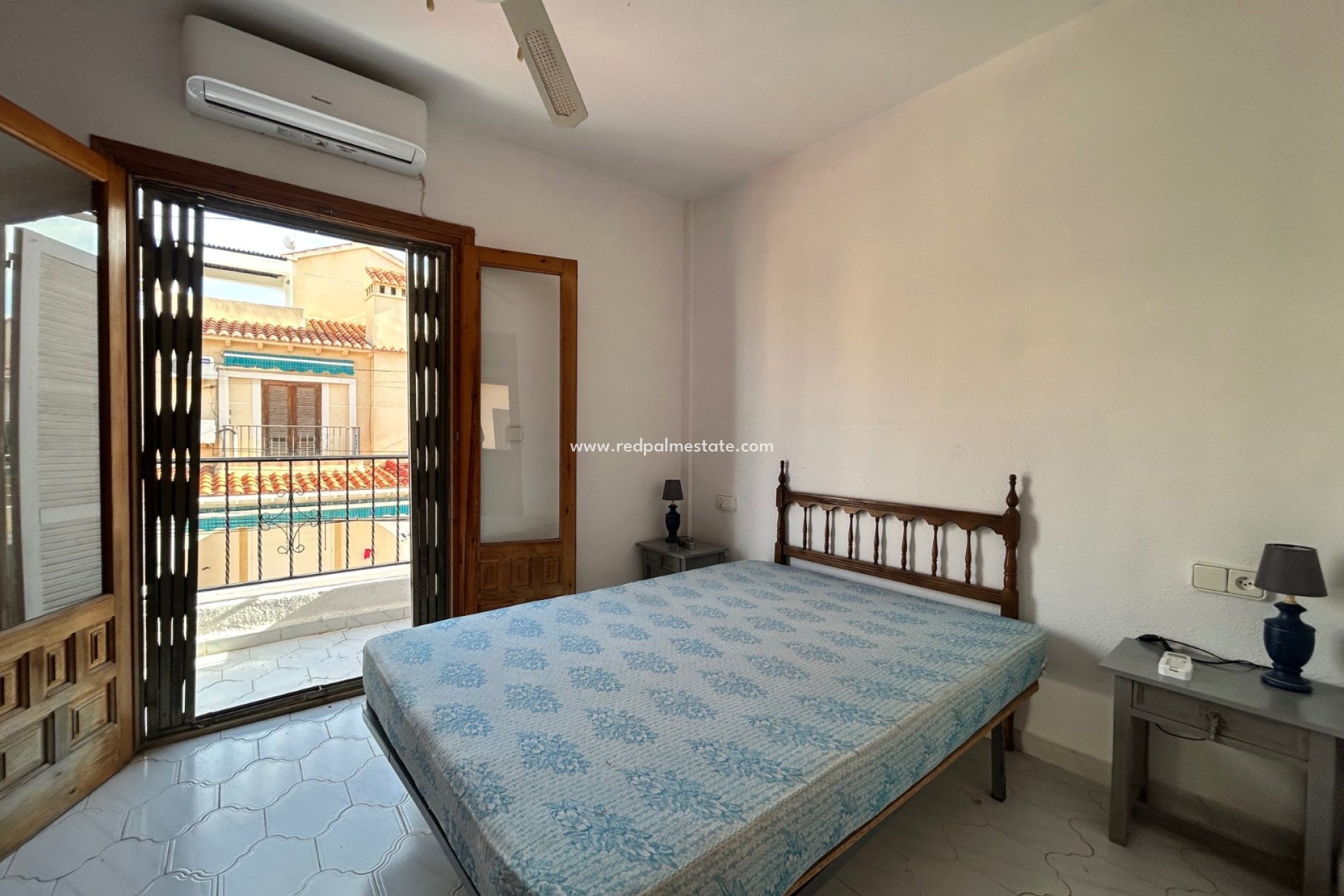 Reventa - Casa Adosada -
Torrevieja - Inland