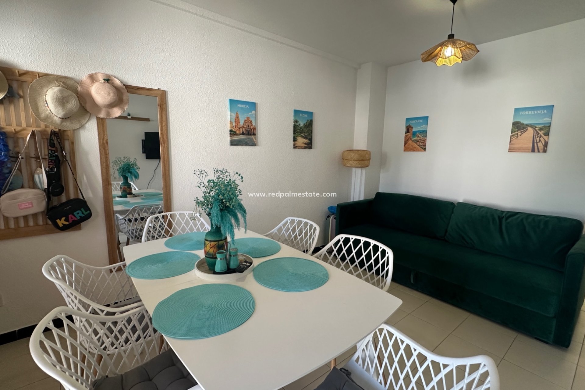 Reventa - Casa Adosada -
Torrevieja - La Mata