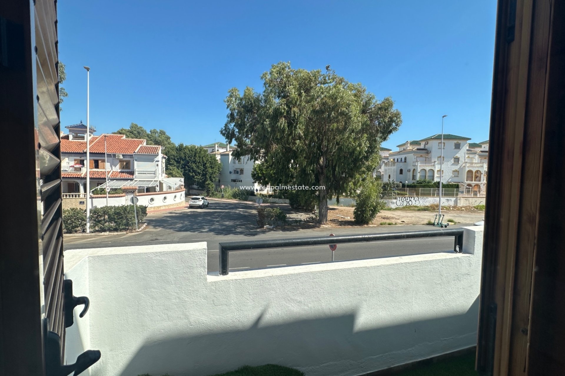 Reventa - Casa Adosada -
Torrevieja - La Mata