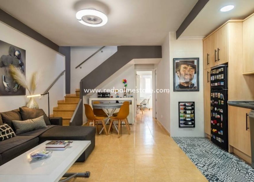 Reventa - Casa Adosada -
Torrevieja - La Mata