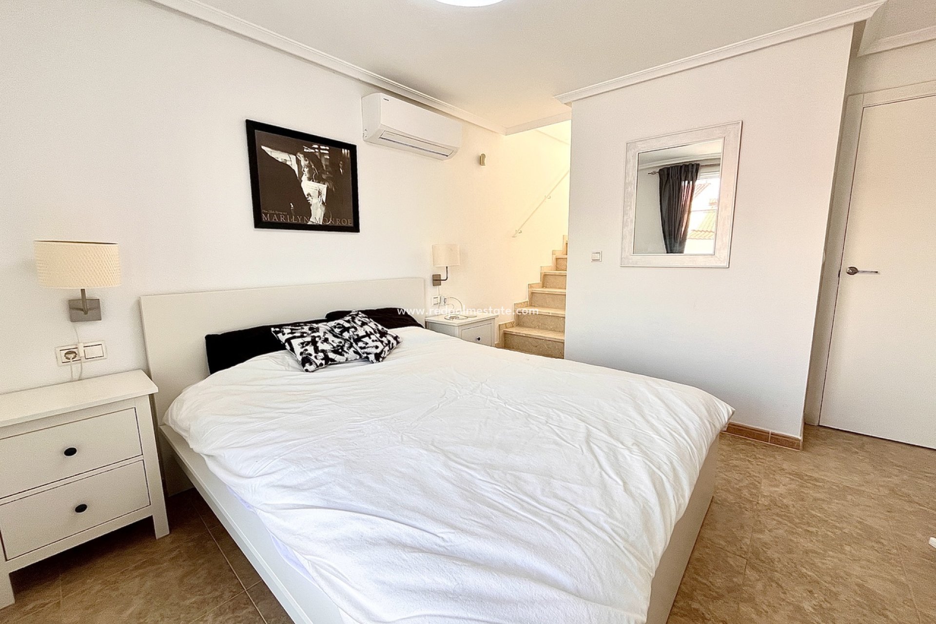 Reventa - Casa Adosada -
Torrevieja - La Mata