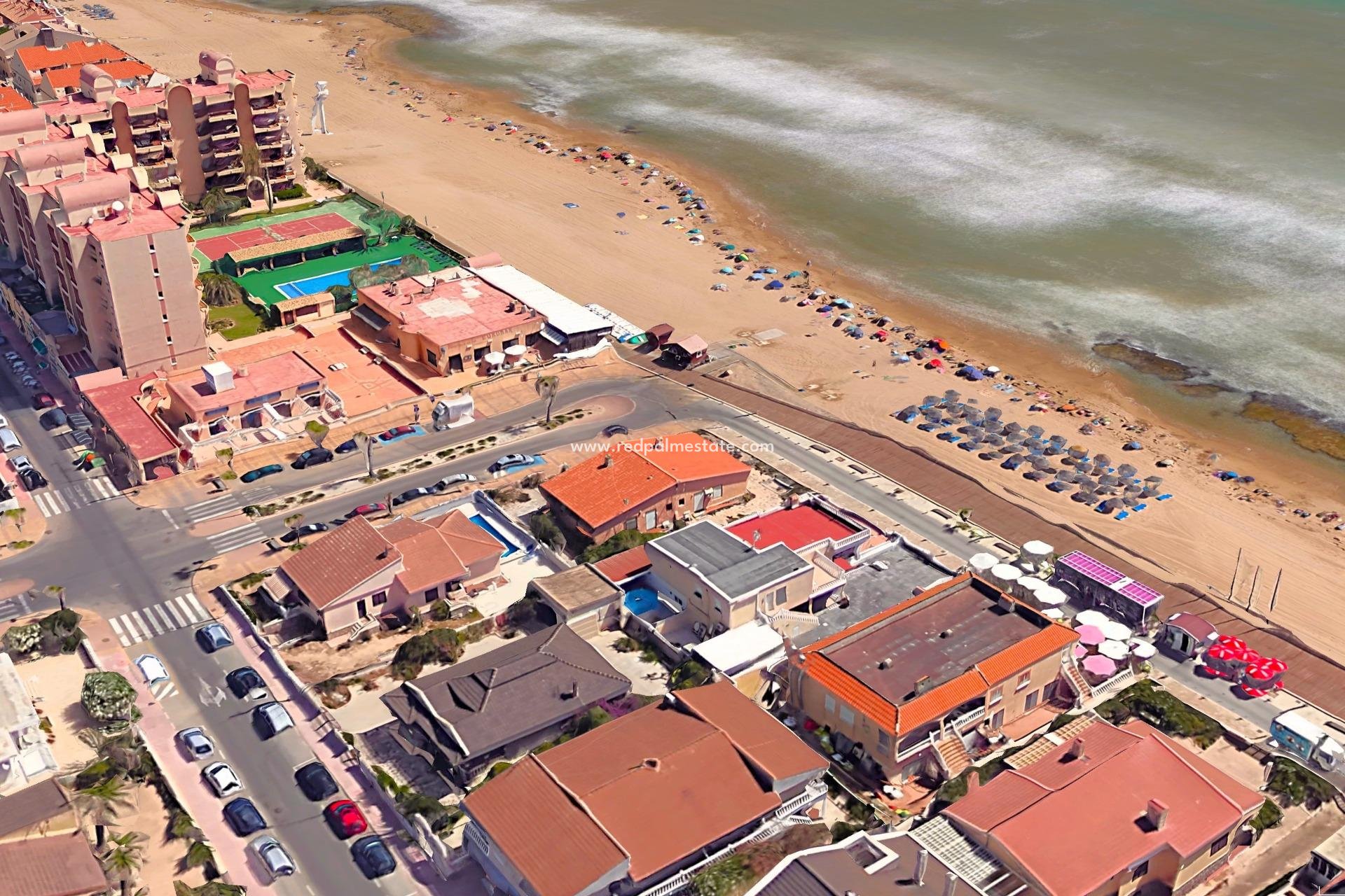 Reventa - Casa Adosada -
Torrevieja - La Mata