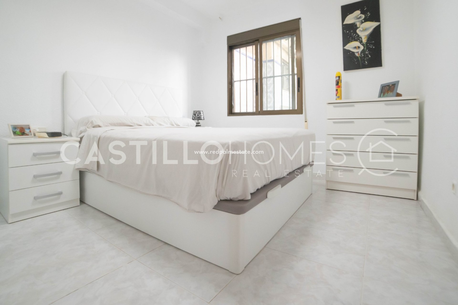 Reventa - Casa Adosada -
Torrevieja - La Mata