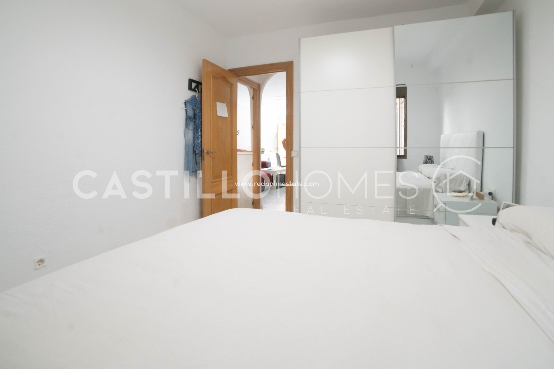 Reventa - Casa Adosada -
Torrevieja - La Mata