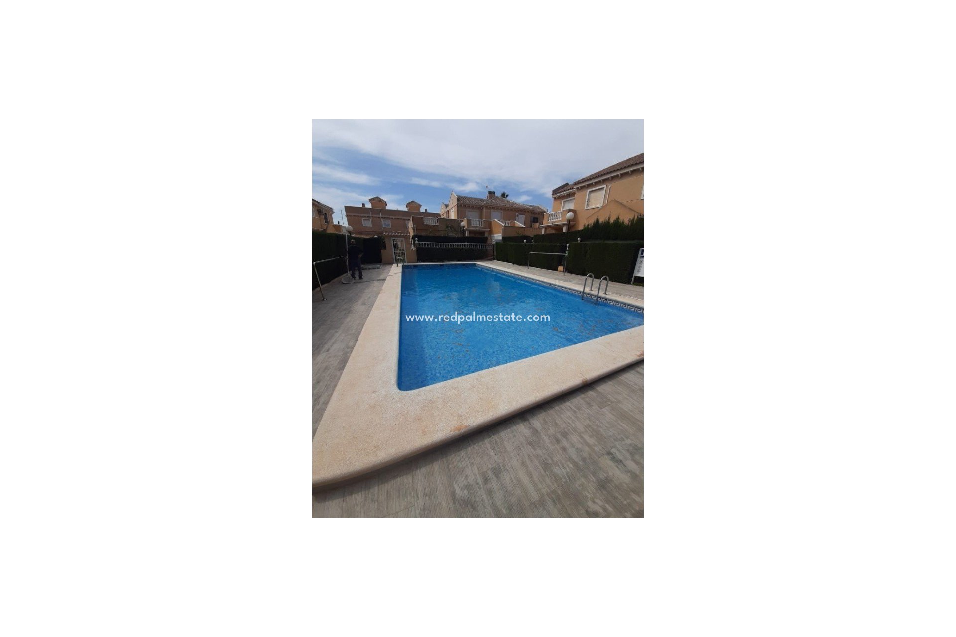 Reventa - Casa Adosada -
Torrevieja - La Mata