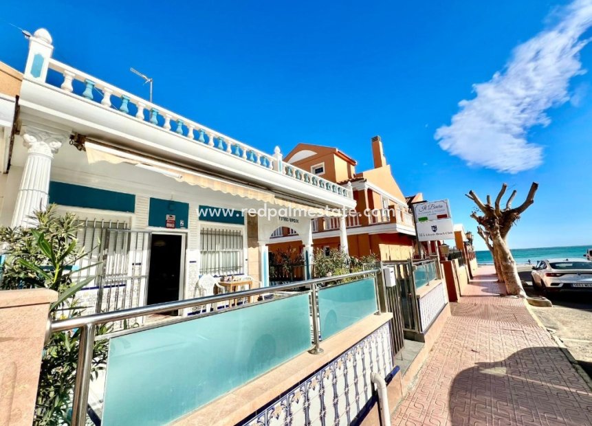 Reventa - Casa Adosada -
Torrevieja - La Mata