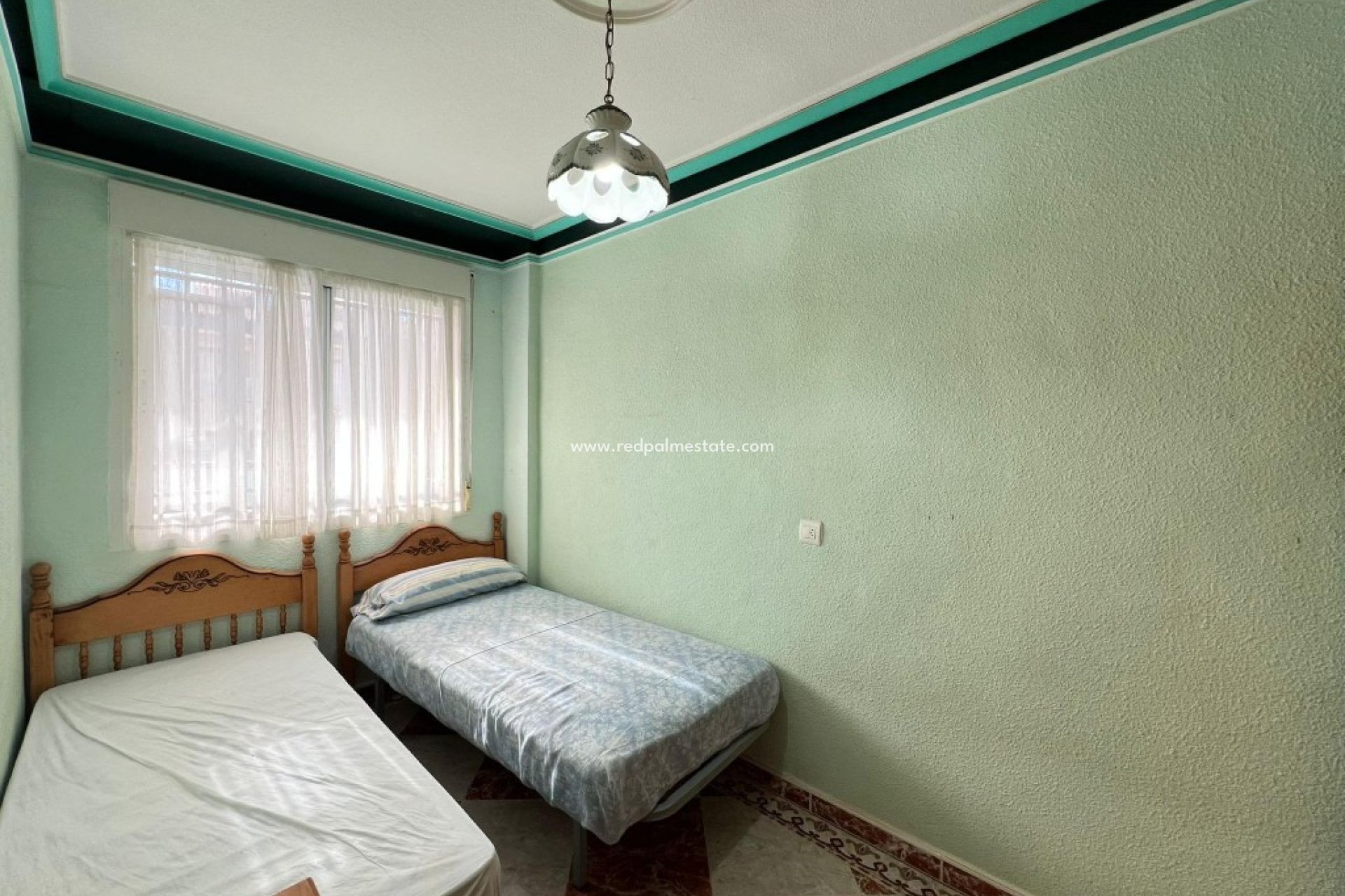 Reventa - Casa Adosada -
Torrevieja - La Mata