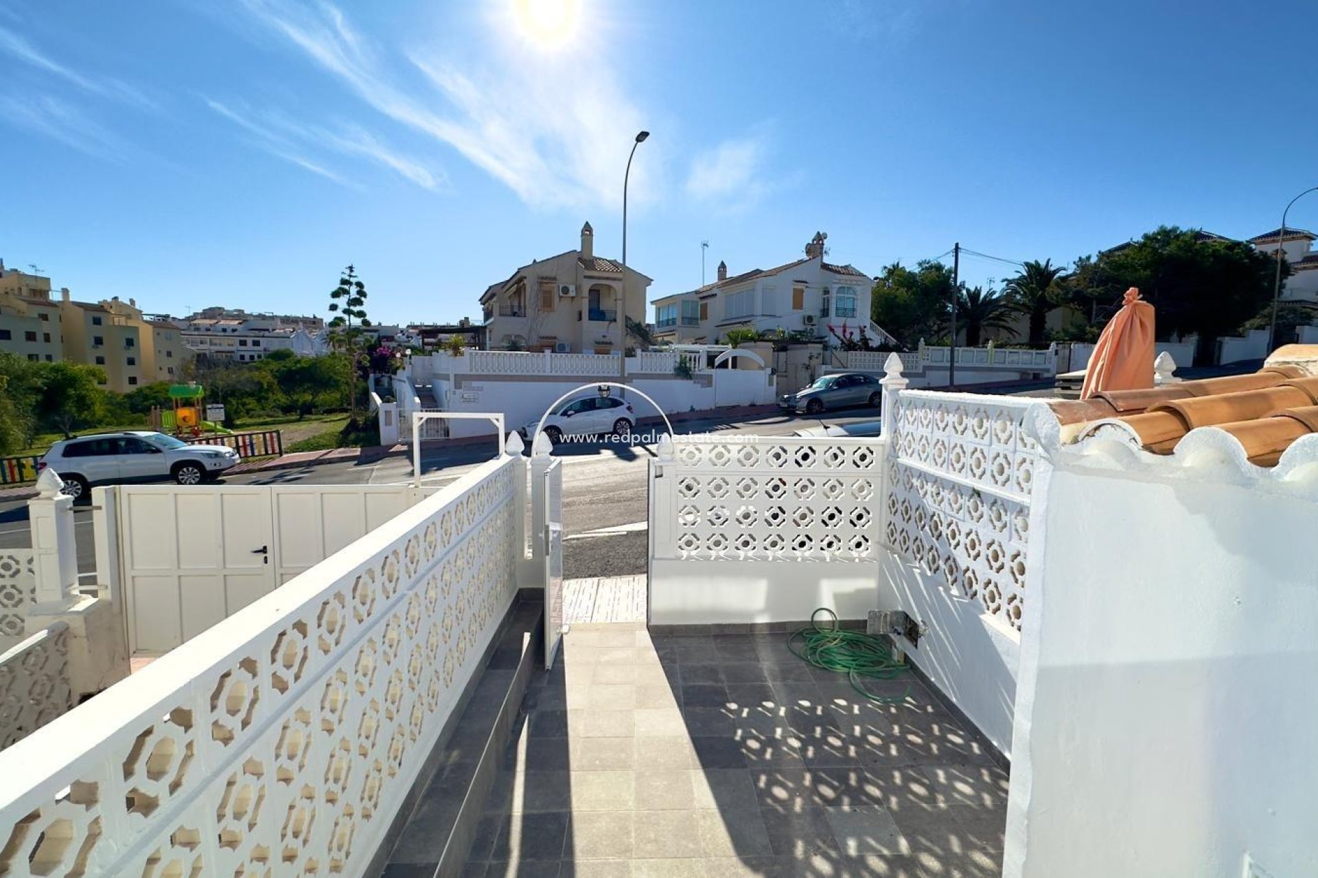 Reventa - Casa Adosada -
Torrevieja - La Mata
