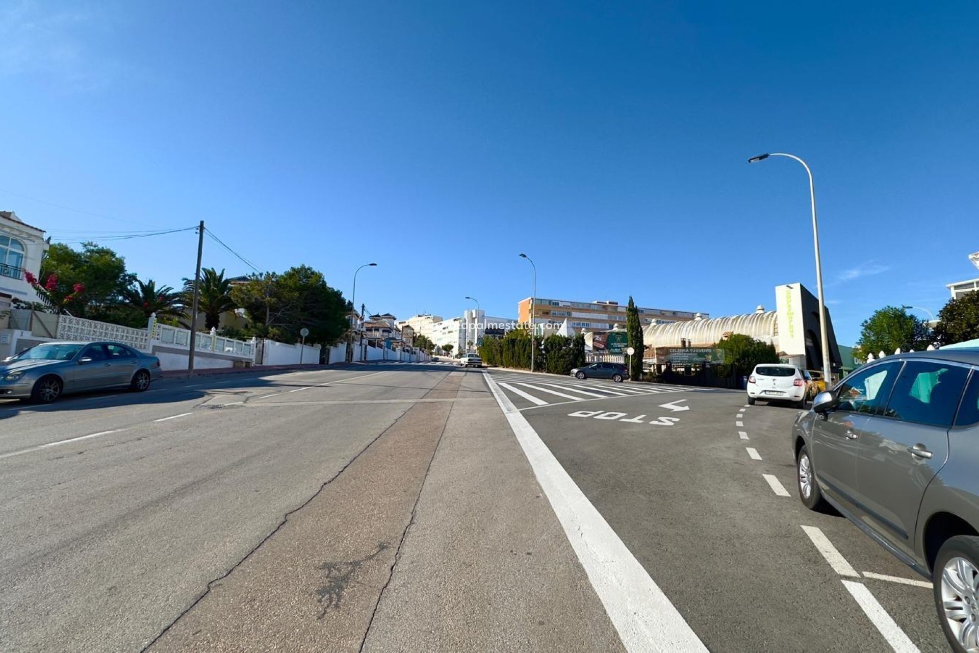 Reventa - Casa Adosada -
Torrevieja - La Mata