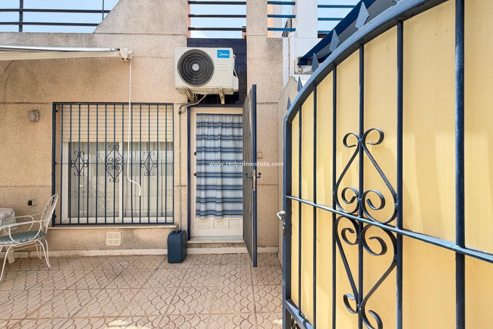 Reventa - Casa Adosada -
Torrevieja - La Siesta - El Salado -  Torreta