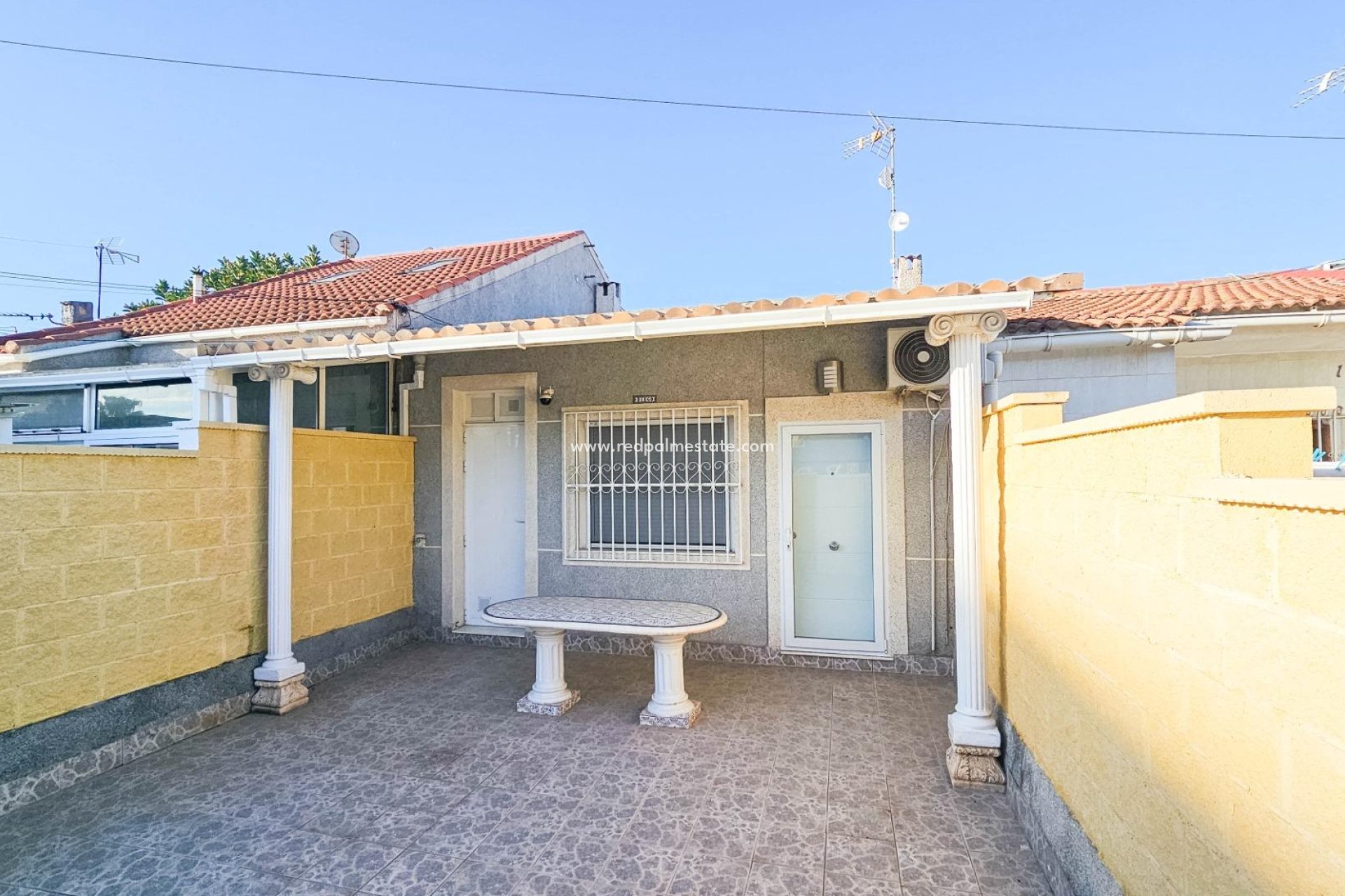 Reventa - Casa Adosada -
Torrevieja - La Siesta - El Salado -  Torreta