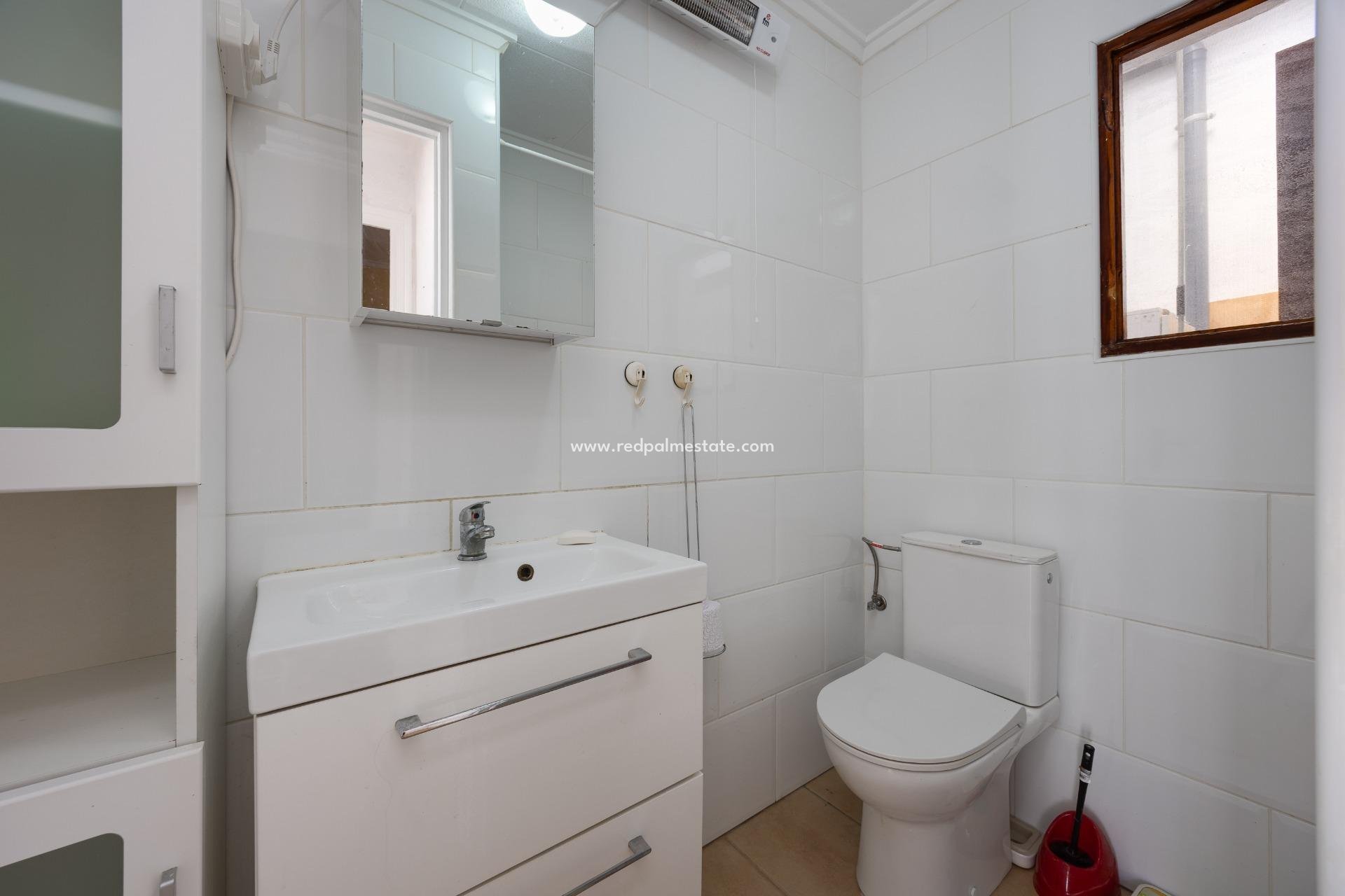 Reventa - Casa Adosada -
Torrevieja - La Siesta - El Salado - Torreta