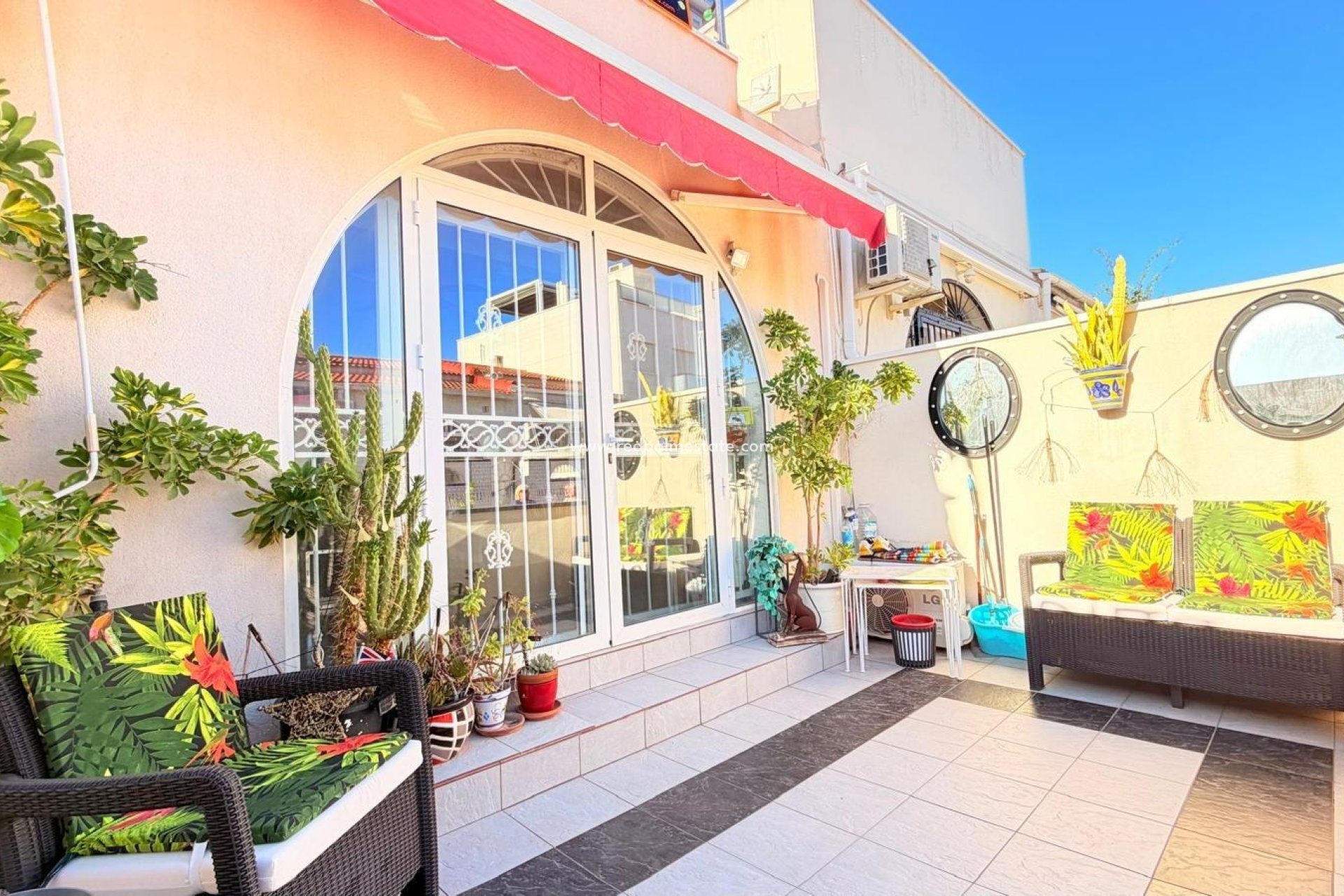 Reventa - Casa Adosada -
Torrevieja - La Siesta - El Salado - Torreta