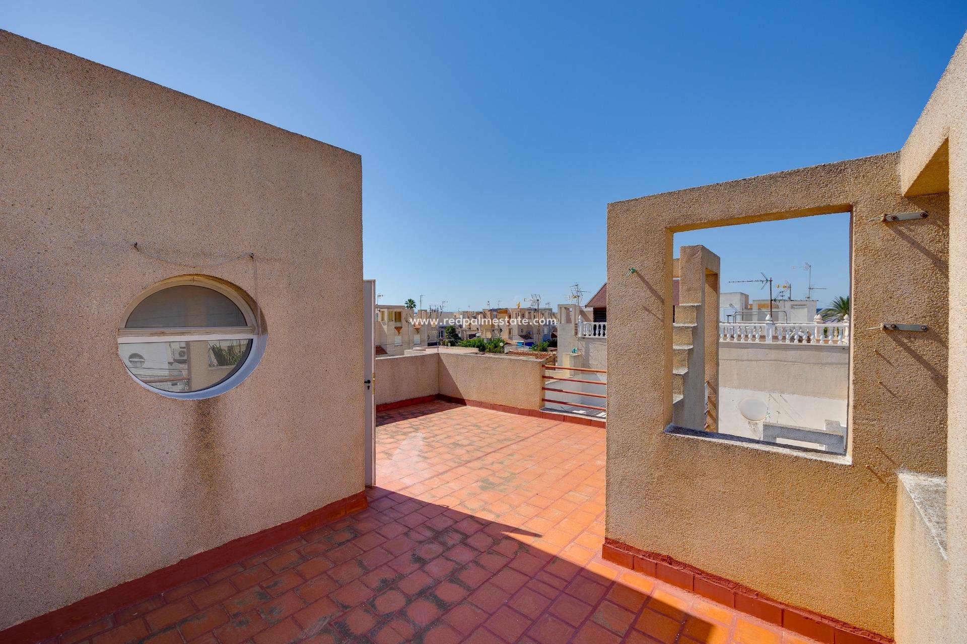 Reventa - Casa Adosada -
Torrevieja - La Siesta - El Salado -  Torreta