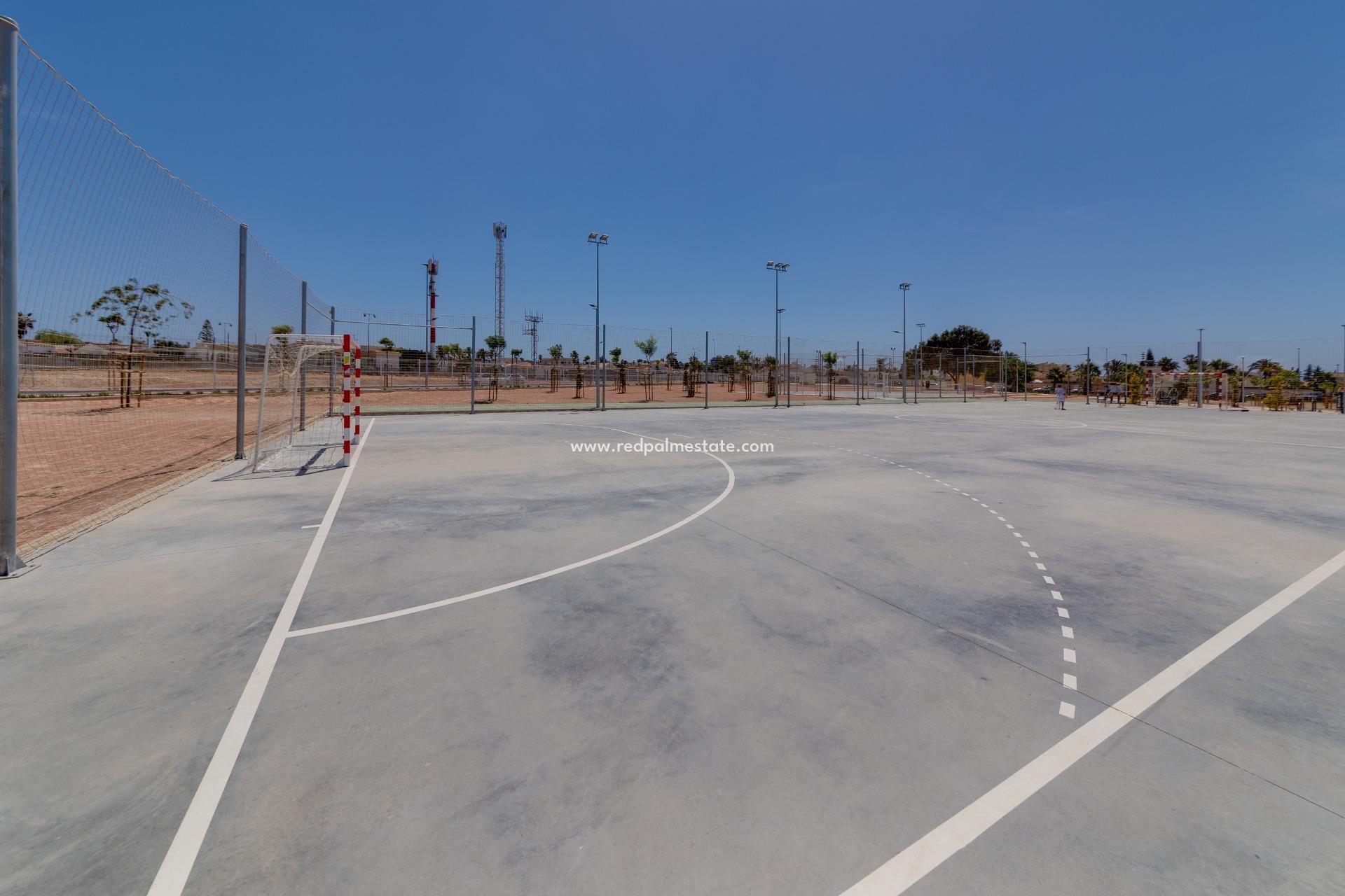 Reventa - Casa Adosada -
Torrevieja - La Siesta - El Salado -  Torreta