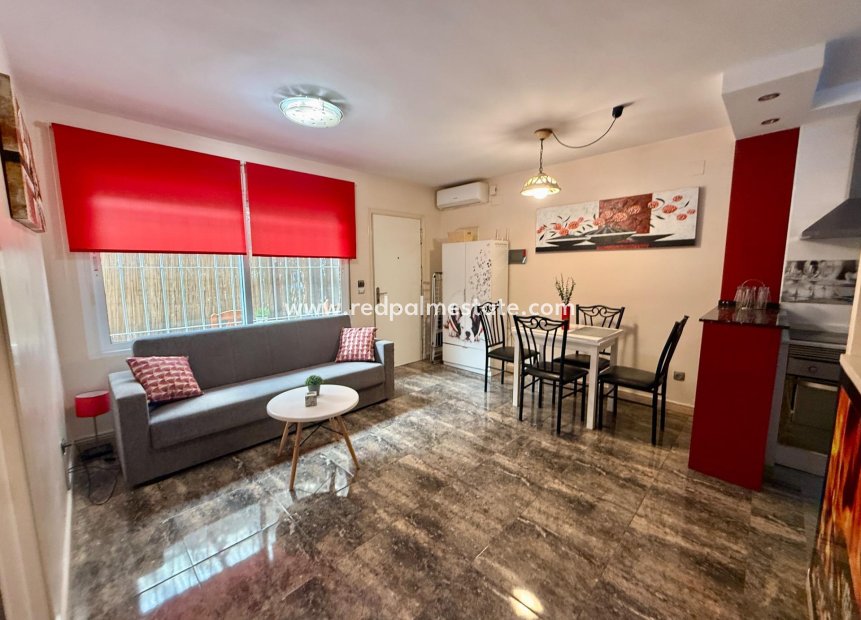 Reventa - Casa Adosada -
Torrevieja - La Siesta - El Salado -  Torreta