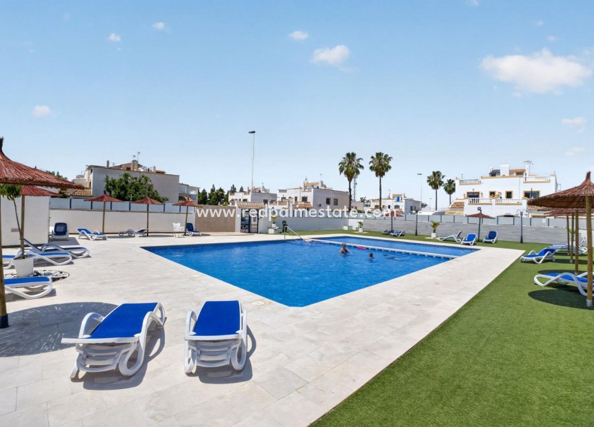 Reventa - Casa Adosada -
Torrevieja - La Siesta - El Salado - Torreta