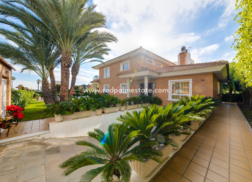 Reventa - Casa Adosada -
Torrevieja - La Veleta