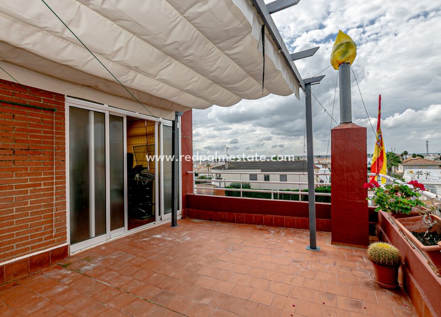 Reventa - Casa Adosada -
Torrevieja - Los altos