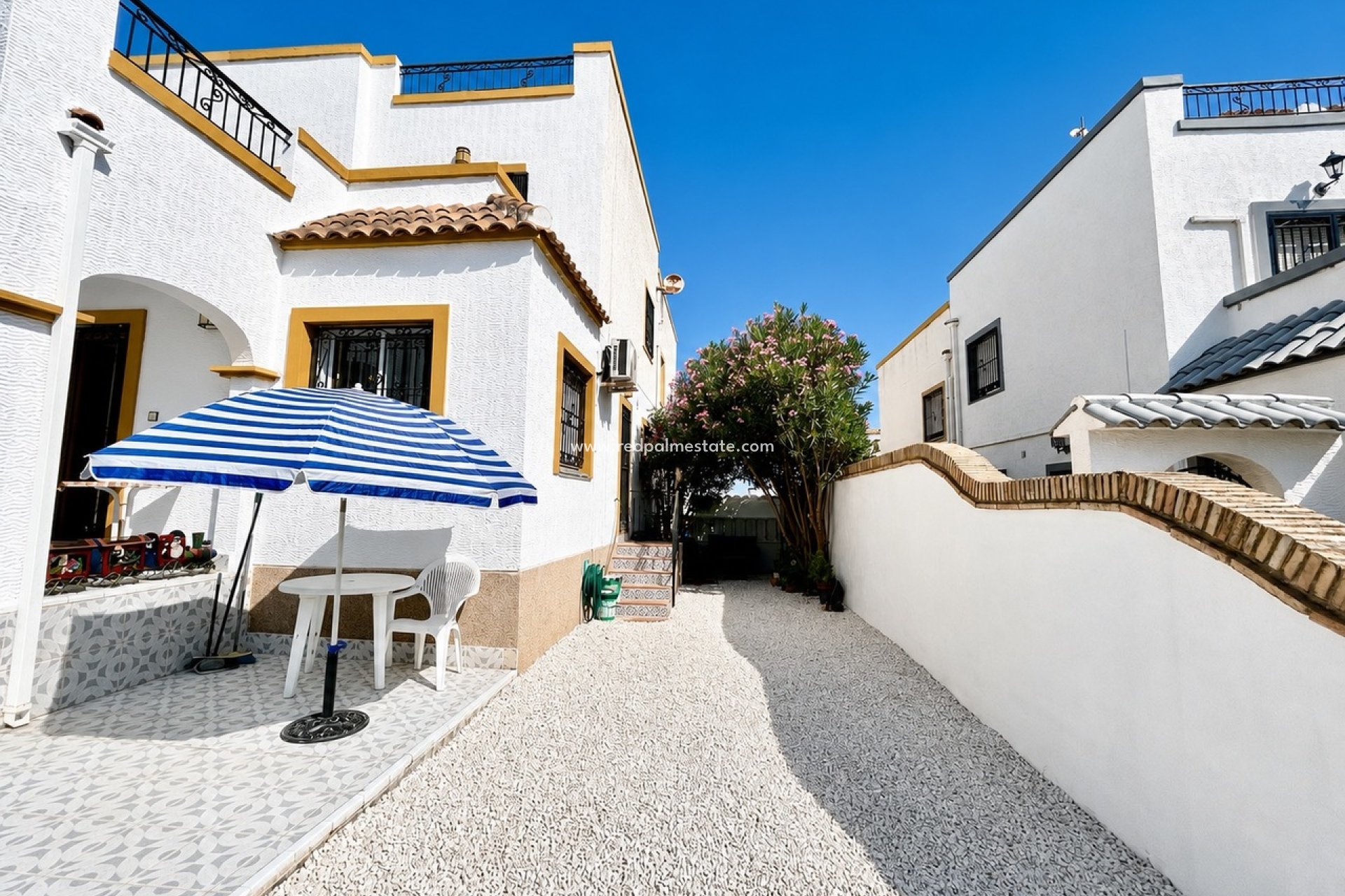 Reventa - Casa Adosada -
Torrevieja - Los Altos