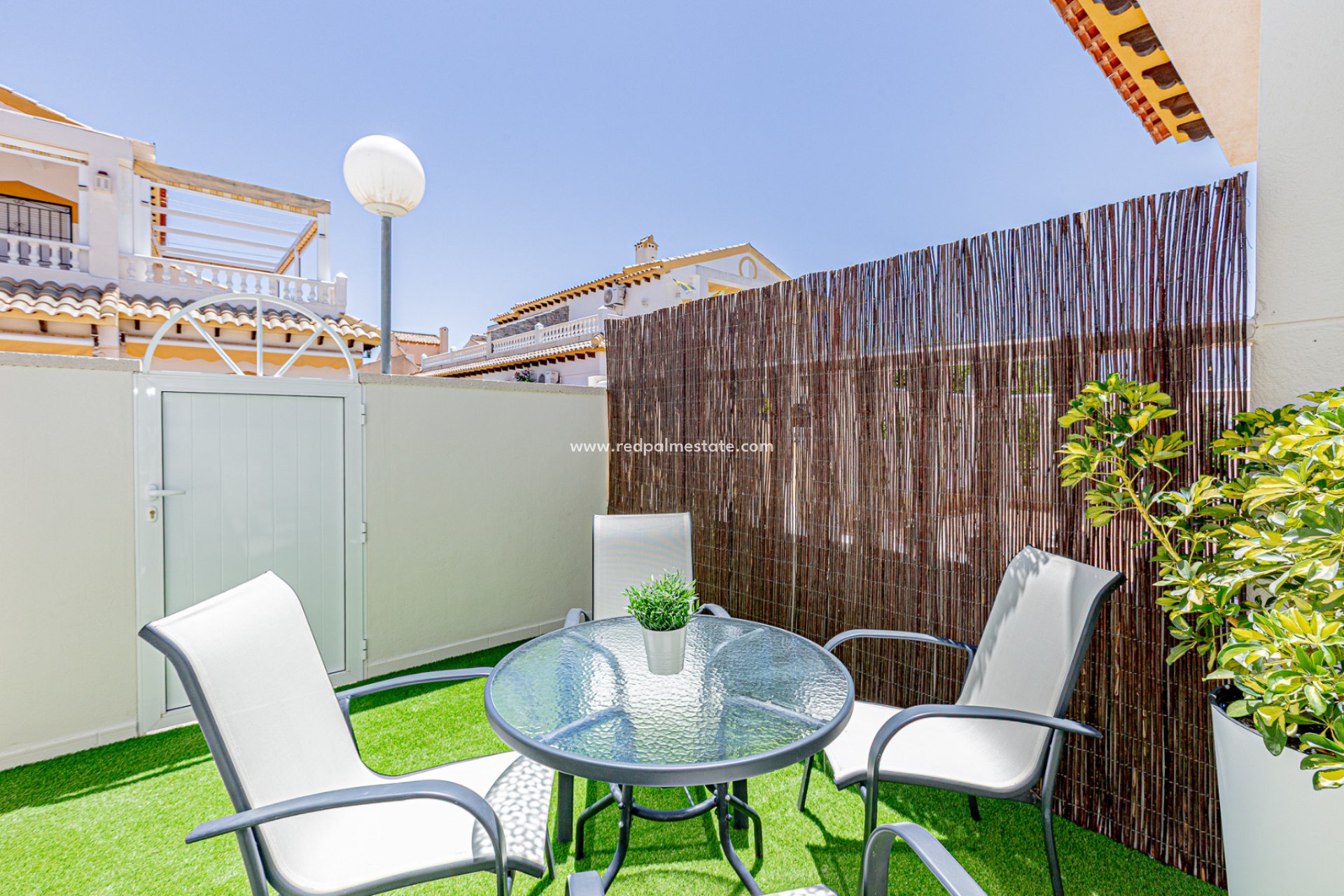 Reventa - Casa Adosada -
Torrevieja - Los Altos