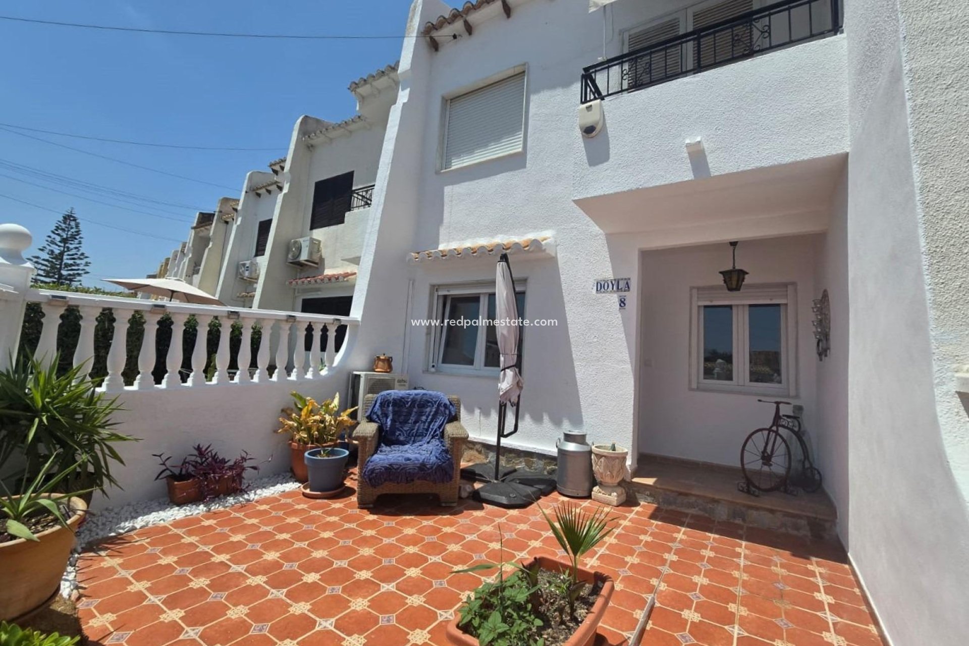 Reventa - Casa Adosada -
Torrevieja - Los balcones
