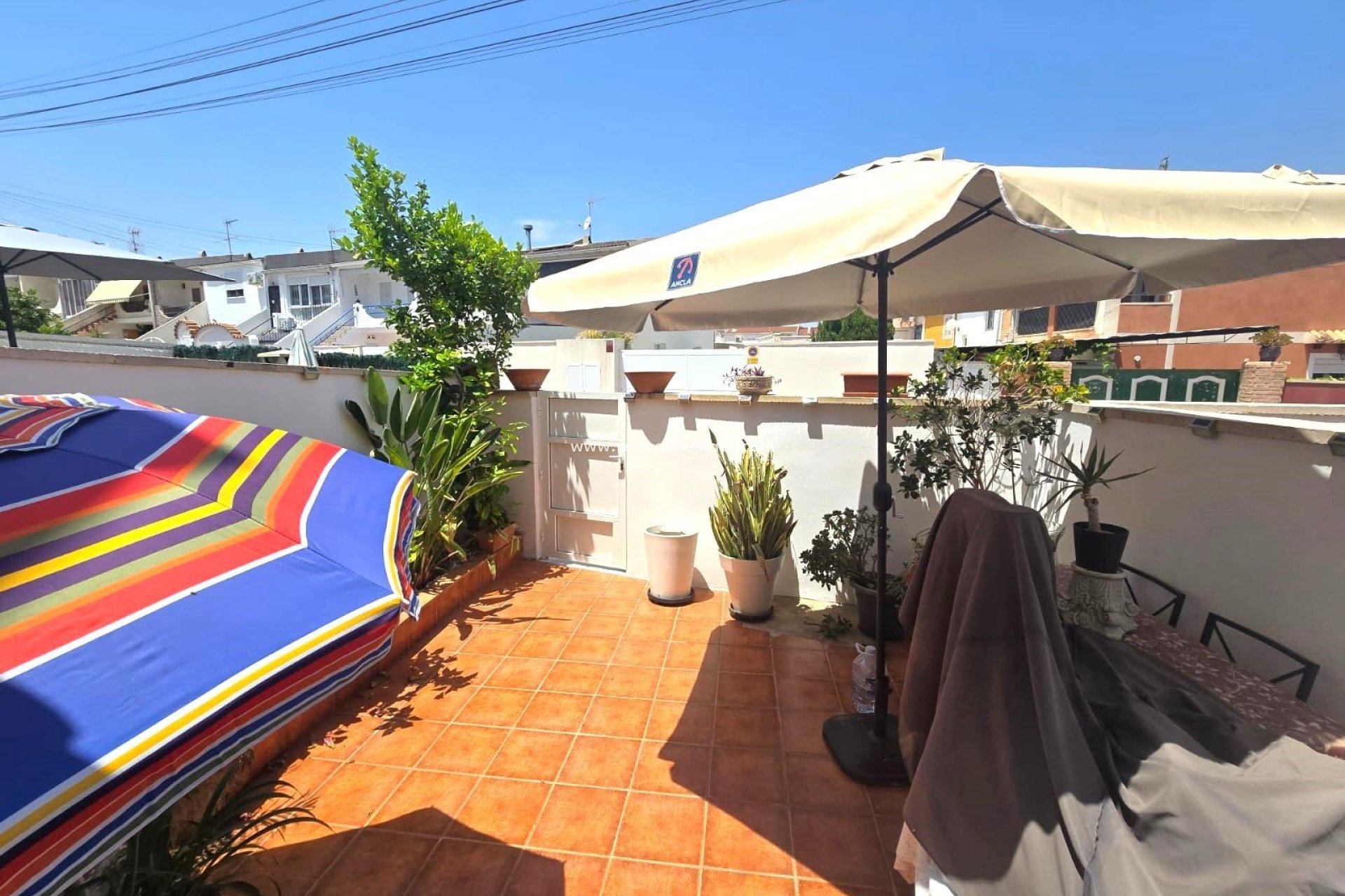 Reventa - Casa Adosada -
Torrevieja - Los balcones
