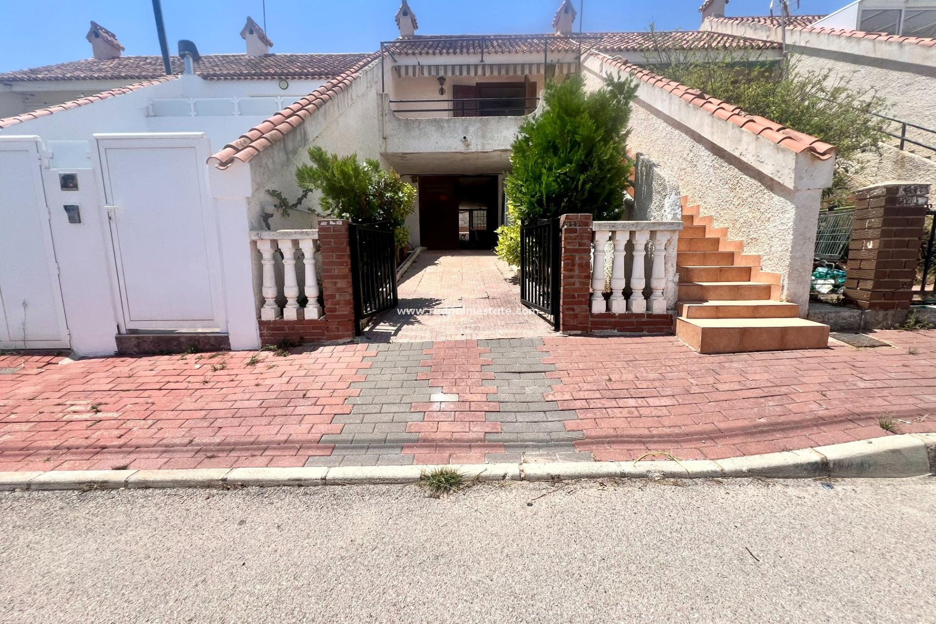 Reventa - Casa adosada -
Torrevieja - Los Balcones