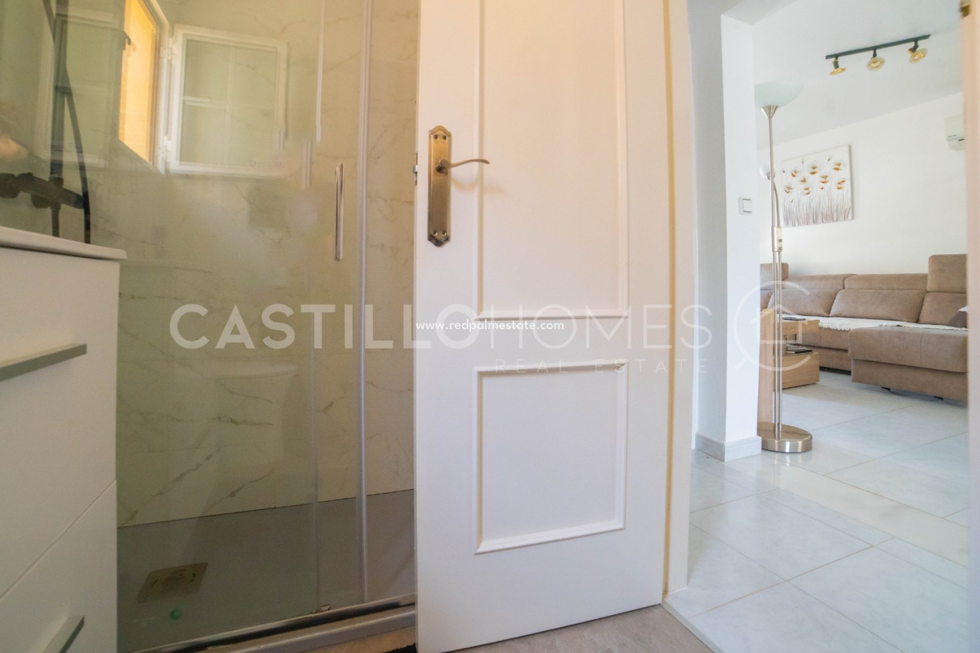 Reventa - Casa Adosada -
Torrevieja - Los balcones